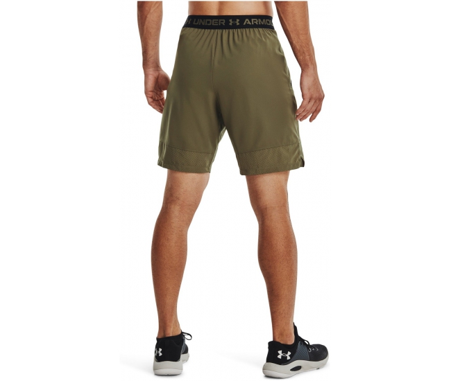 Mens sports shorts Under Armour VANISH WOVEN 8IN SHORTS green